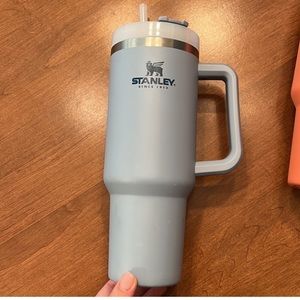 40 oz Stanley tumbler